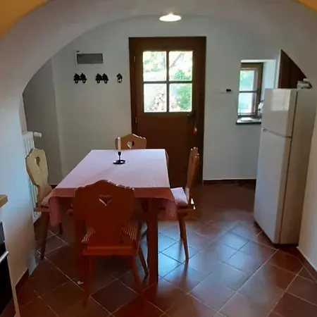 Apartment Hovirag Vendeghaz *